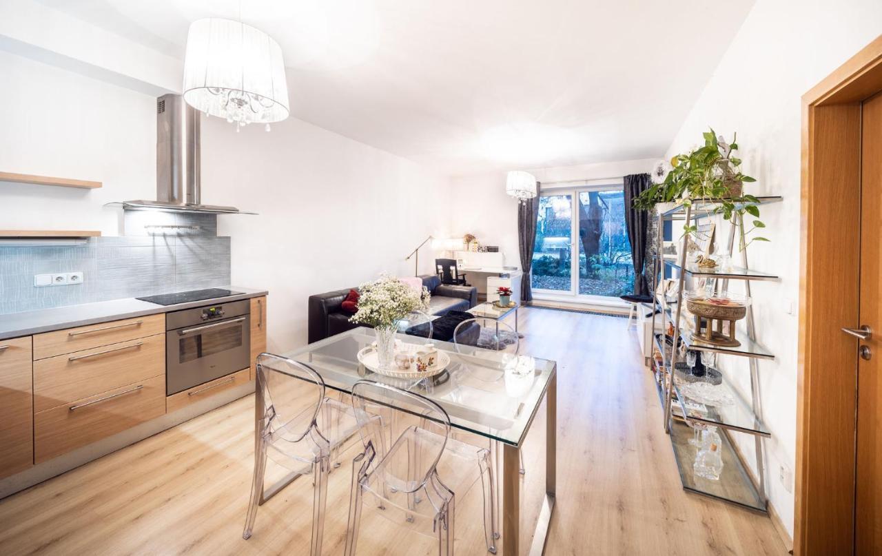 Silvie Apartments - Hejčín Olomouc Buitenkant foto