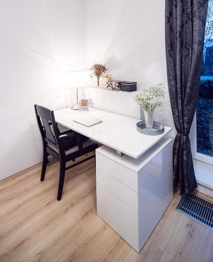 Silvie Apartments - Hejčín Olomouc Buitenkant foto